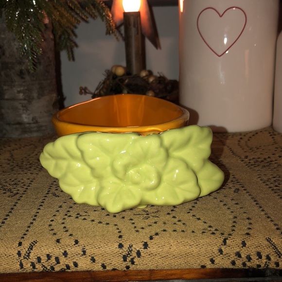 Rae Dunn I DON’T CARROT ALL Carrot Shaped Dish - Picture 4 of 10